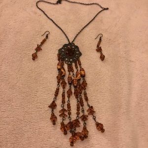 Necklacewith earrings